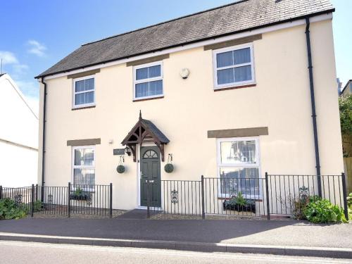 Bridport House | Vine Cottage