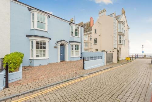 Tenby House | Vine Cottage