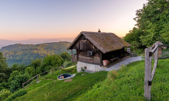 Srednje Grcevje Cottage | Vineyard cottage Škatlar 1