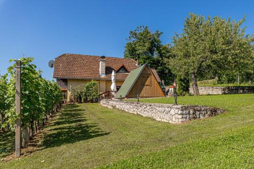 Trska Gora House | Vineyard Cottage Hočevar With Sauna - Happy Rentals