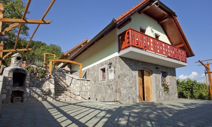 Trska Gora Ski Chalet | Vineyard Cottage Luštek, Novo mesto, Slovenia