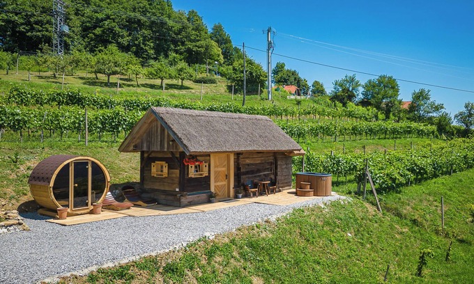 Srednje Grcevje House | Vineyard Cottage Paradiž, Otočec, Slovenia