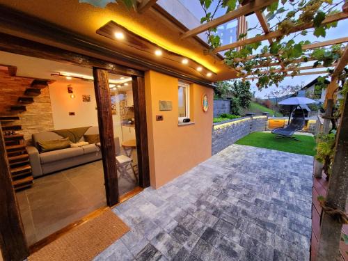 Trebnje Apartment | Vineyard Cottage Sončni grič