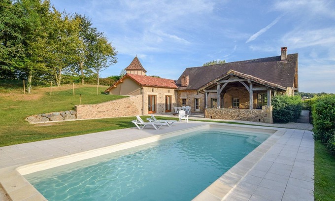 Saint-Medard-d'Excideuil Cottage | Vineyards and Valleys: A French Hide-In