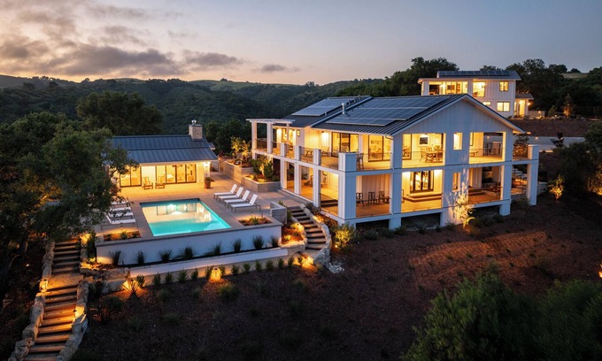 Paso Robles House | Vineyard Views w/Pool & Game Room Near Trails | Beginnings Ranch & Vineyard