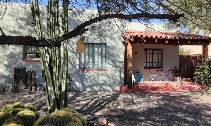 Blenman-Elm House | Vintage 1931 home in historic neighborhood just 1 block from UA, w/pool, views