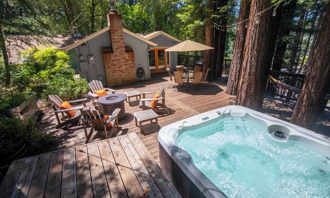 Hacienda House | Vintage Cabin with enclosed yard, well stocked Kitchen, Spa and Huge Sunny Deck.