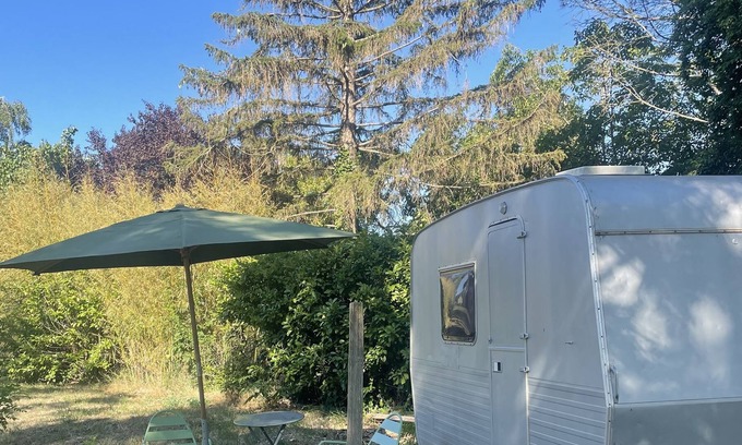 Molandier House | Vintage caravan of the "Cabanes du Vigné".