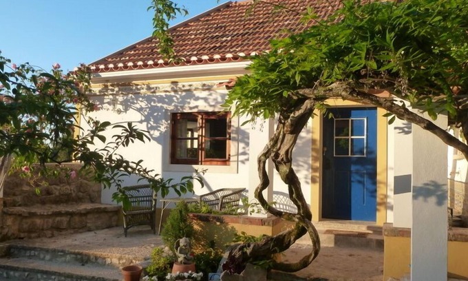 Sintra Cottage | Vintage Chic, Romantic, Cosy Cottage, On Edge Of Historic Centre, Yet Secluded