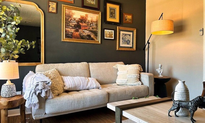 Central Oklahoma City House | Vintage Design Unit near Science Museum