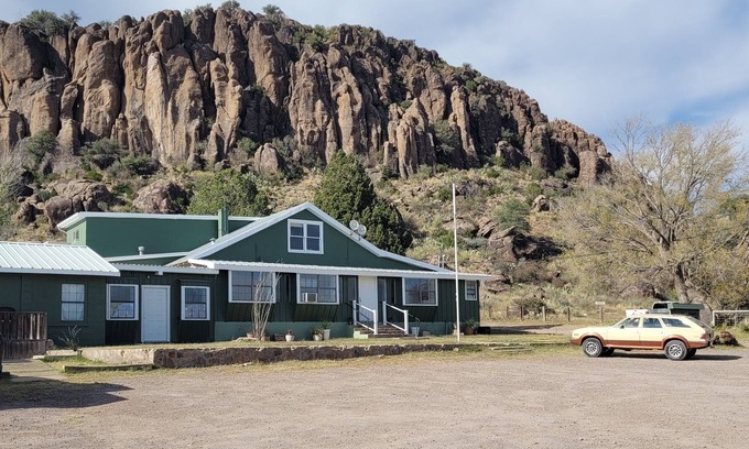 Fort Davis Bed & Breakfast | Vintage Inn