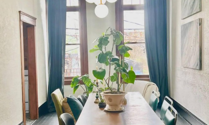 Lansing House | Vintage Soul Loft & Balcony - Old Town Lansing.