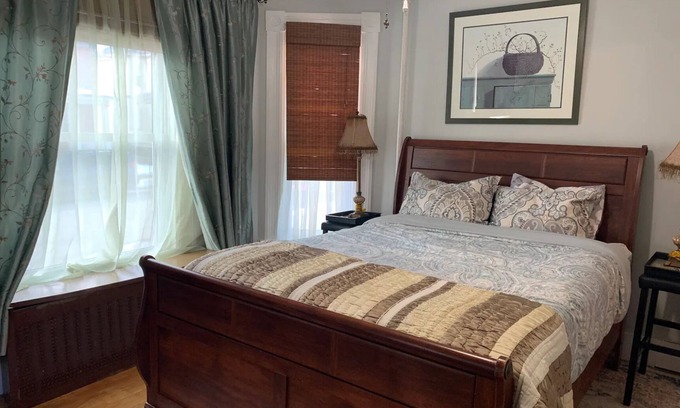 Manchester Apartment | Vintage2-bedroom apartment in superb Manchester, In Unit Laundry Room