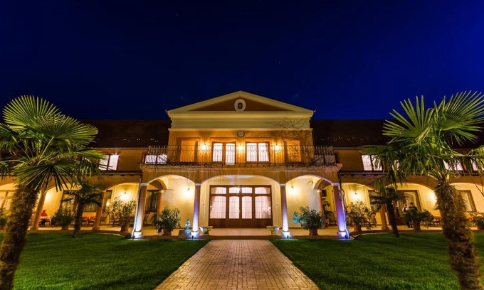 Kiskoroes Hotel | Vinum Hotel