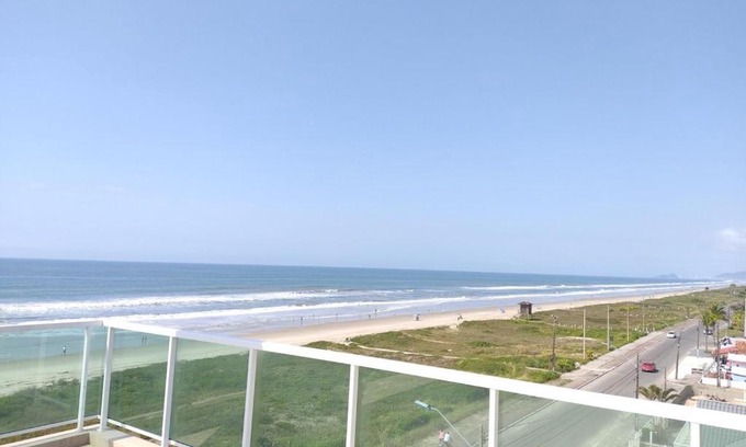 Matinhos Apartment | VIP Studio Beira Mar prédio com terraço em Matinhos