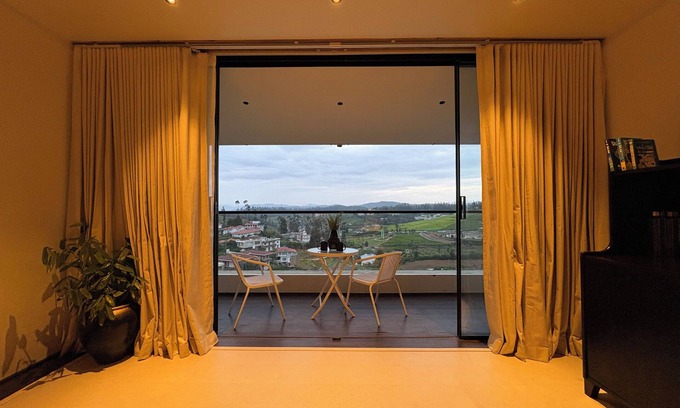 West Mere Resort | Virgin Valley