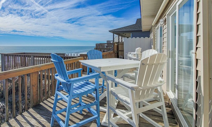 Surf City House | Virginia's Beach - Cozy Oceanfront Beach Cottage!