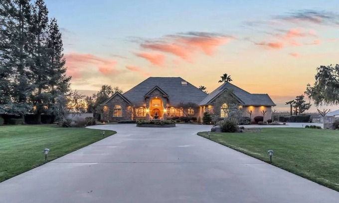 Peters Villa | VIRK VILLA FARM