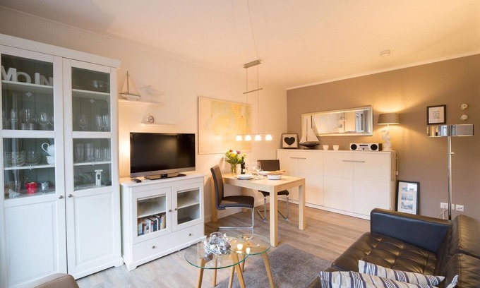 Wittduen Apartment | Vis-à-vis the Wadden Sea, beautiful 2-room apartment with lots of comfort, south-facing balcony, WLAN