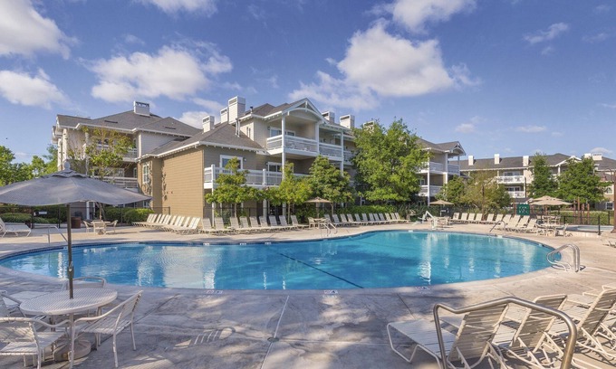Windsor Resort | Visit the Russian River Valley in style!