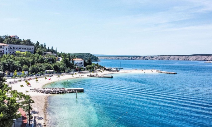 Jadranovo Apartment | Visnja (JAD126) by Interhome