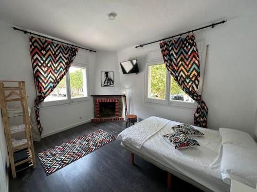 Vallromanes House | Vista Alegre Esquina