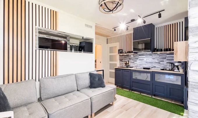 Orlando House | Vista Charm — Your Lux Oasis Near The Airport.