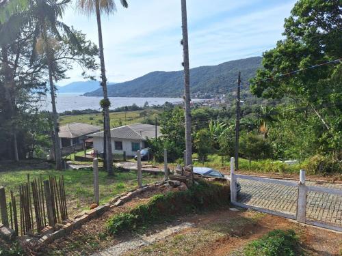 Palhoca House | Vista da Enseada