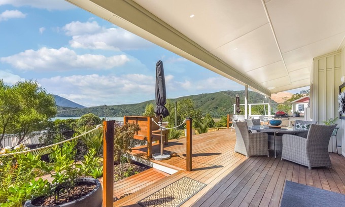 Havelock House | Vista Del Porto - Havelock Holiday Home