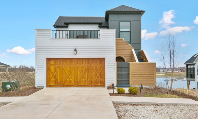 Ottawa House | Vista di Marina 3 bed 3.5 bath