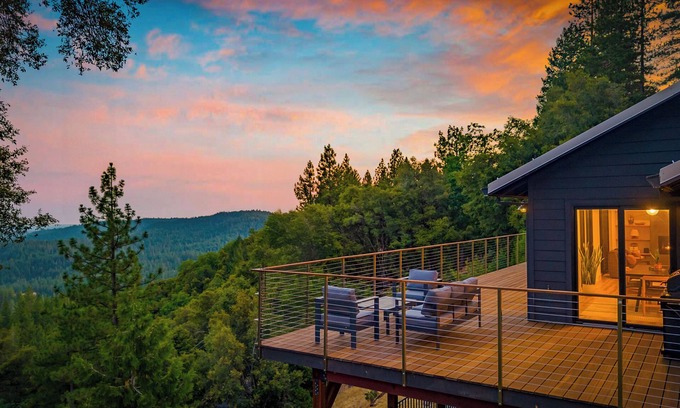 Nevada City House | Vista Escape/Nevada City Forest