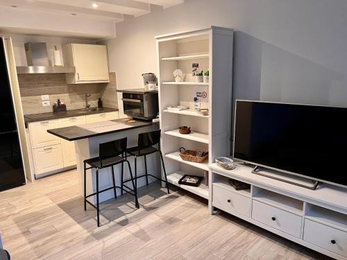 Milano 3 Apartment | Vista Lago