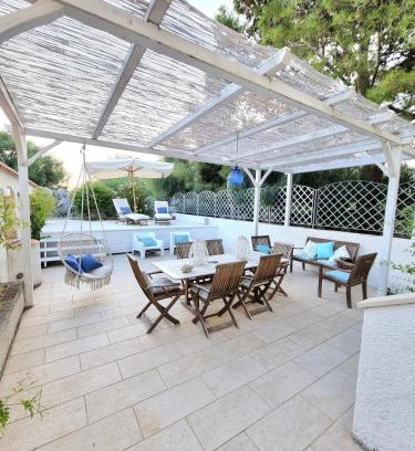 Falerna House | VISTA MARE Su tre piani con giardino