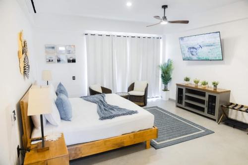 Centro Apartment | Vista Pedregal-Stylish Holiday Apartment in the Heart of Cabo, 2 Minutes walk to Marina