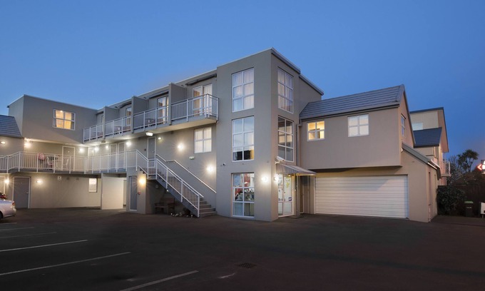 Upper Riccarton Hotel | Vita Nova Motel