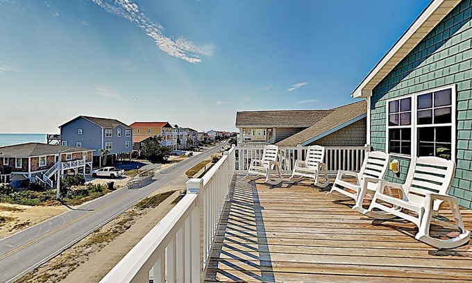 Ocean Isle Beach House | Vitamin Sea