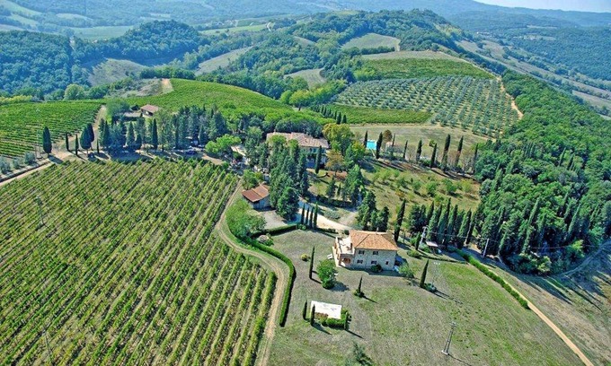 San Gimignano Apartment | Vittoriana 3 - Country house with swimming pool in San Gimignano, Tuscany