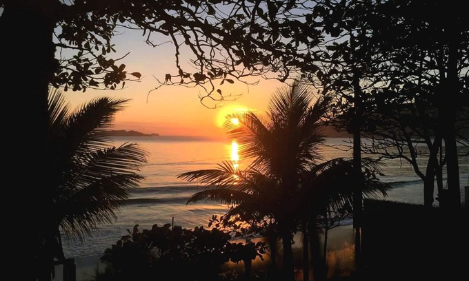 Ingleses Sul House | Viva Ingleses beach house in Florianópolis, right on the sand.