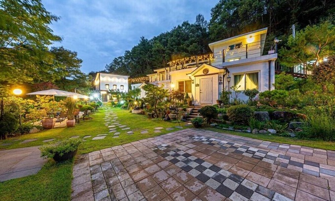 Seo Apartment | Vivaldi white house in vally