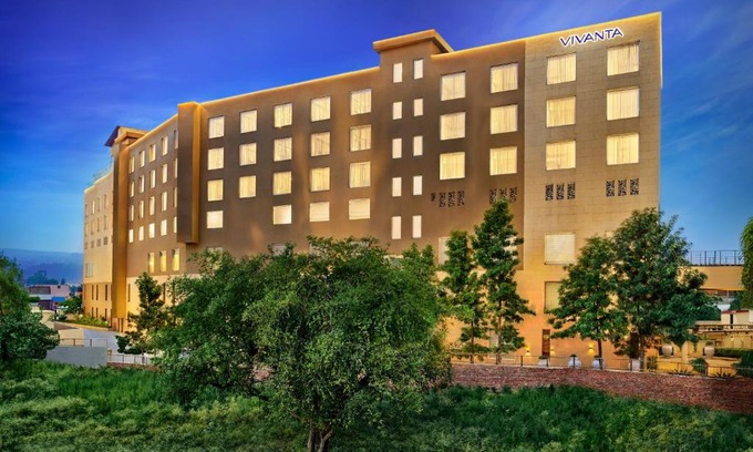 Jammu Hotel | Vivanta Jammu City Centre