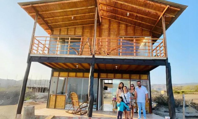 Punta Sal Cabin | ¡vive el Paraíso en Justo en la Gloria! ¡goza Esta Casa de Playa y Vista al Mar!