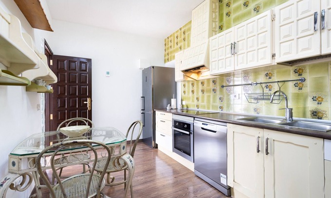 Las Rosas Villa | Vivienda Vacacional Tinizara. Piscina y relax