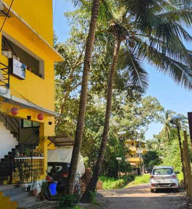 Calangute House | Viyana Blooms comfort