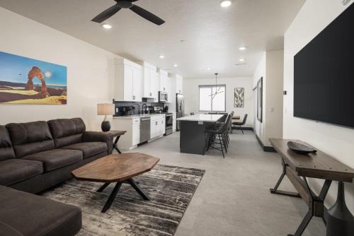 Moab South Valley Apartment | Vizcaya #12 - Moab's Newest Luxury Rental