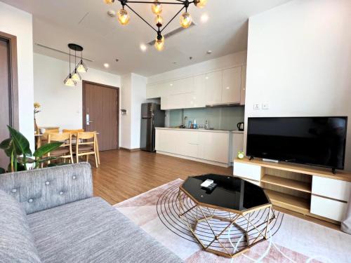 My Đinh Apartment | VNRooms - 2BR Vinhomes Skylake Apt Full Service