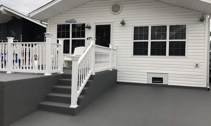 Lower Grand Lagoon Cottage | VO Resort: w/golf cart, beach/bay access, boat dock, fish pier, mini golf & more