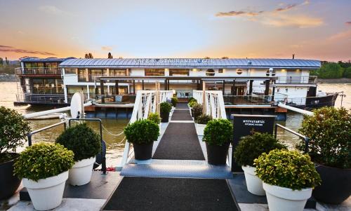 Ujlipotvaros Apartment | Vogue Boat Apartments