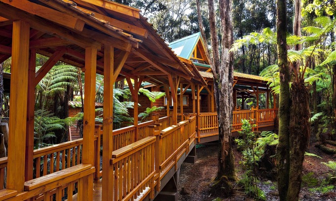 Volcano Cottage | Volcano Places Laukapu Forest Cottage