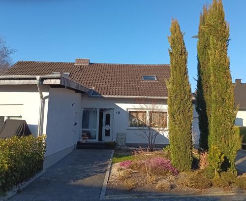 Euskirchen Apartment | Voll ausgestattete 78 qm Wohnung zur Alleinnutzung