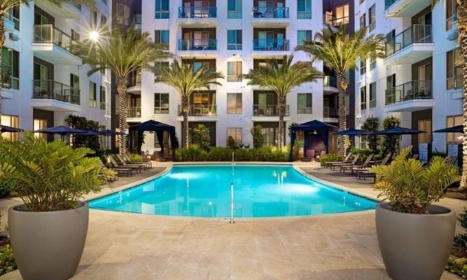 Grantville Apartment | Vora Mission Valley East: Modern 1-Bedroom in Trendy San Diego